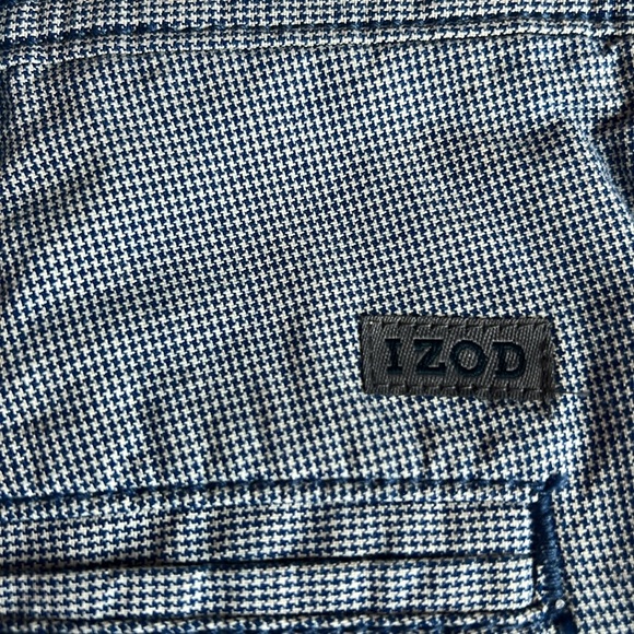 Izod shorts - Picture 3 of 3